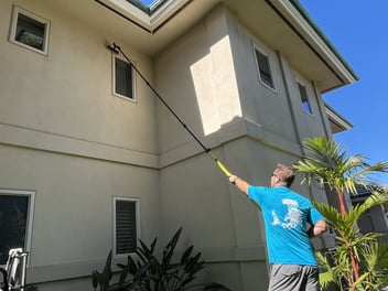 The Ultimate Window Cleaning Solution for Maui’s Windy Weather