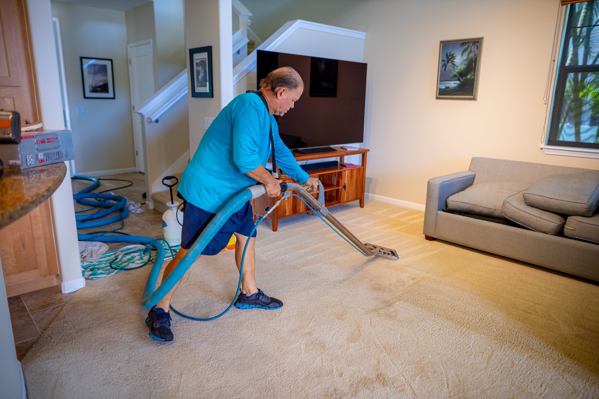 Cleaning a house in Maui, HI